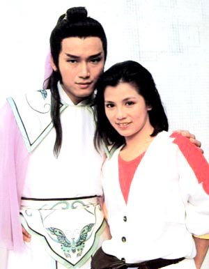 组图:翁美玲死因探秘 星途顺利无奈情路坎坷