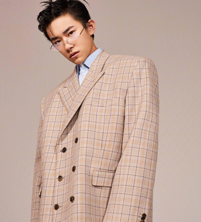 易烊千玺名字写错?工作室霸气回应:不录了