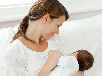 防治婴儿湿疹应多喝母乳