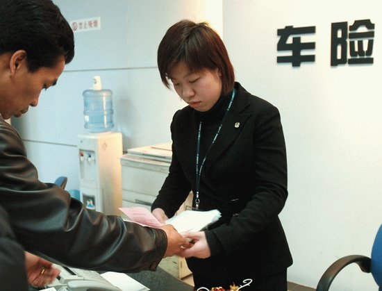 大龄车投保表面不拒保实际受限多 不能电话投保