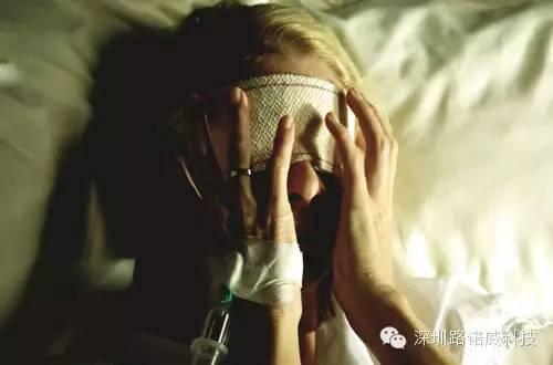 不要等失明了,才想到手机护眼(屏)钢化膜