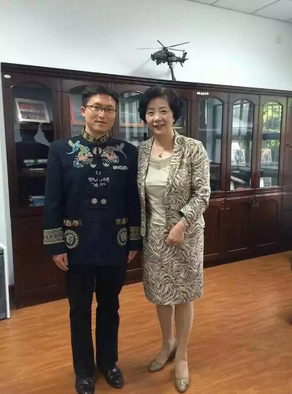 水族第一位博士西工大毕业 省吃俭用支援家乡