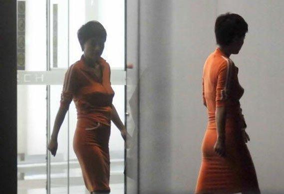 马利伊被吐槽胸下垂 说说新妈塑身烦恼事儿_大秦网_腾讯网