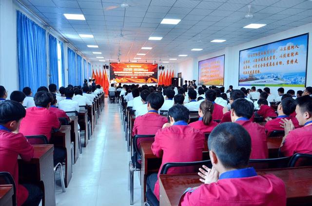 陕西新纪元烹饪学校举行西点主厨专业新闻发布