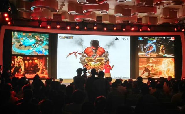 索尼在中国展示VR眼镜 公布多款PS4游戏