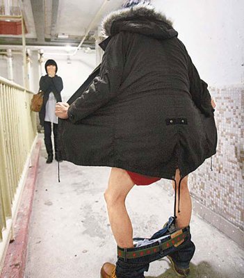 伙儿,包用生命打飞机!