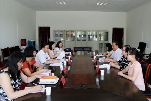 中华<em>女子学院学报</em>主编蔡锋一行到培华学院交流