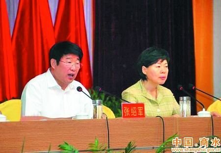 "明星县委书记"贪腐被判刑 曾因"绯闻"走红