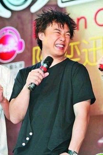 史上最全明星搞怪丑照 摄影大哥抓拍得快准狠