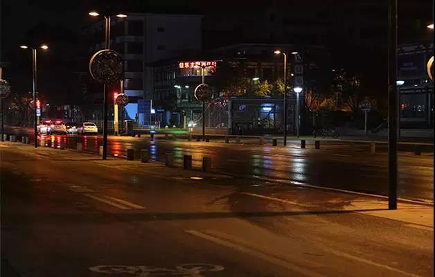 凌晨三点西安儿童医院还有这一幕 不只是排队!_大秦网_腾讯网