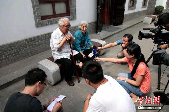 <em>刘志丹女儿</em>女婿金婚故事:一封信打动英雄之女