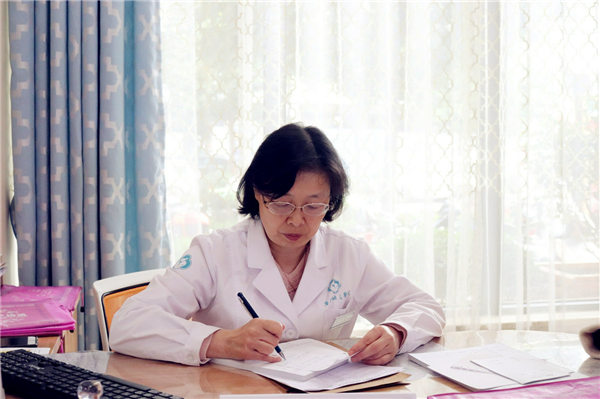 《汉中人的一天》妇产科医生以一己之力呵护万千母婴健康