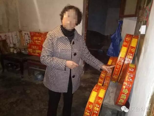 汉中一小商店非法储存烟花爆竹 店主被拘留10