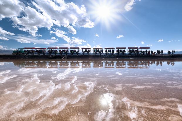 七月最佳目的地 一路向西去青海五日游799元