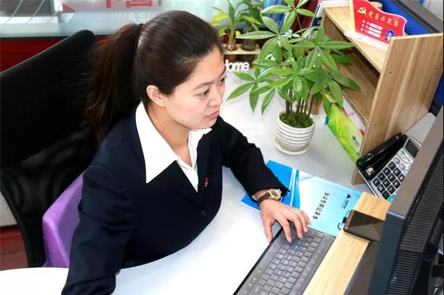 掌声送给2017年度神东10名青年五四奖章获