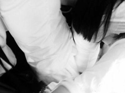 <em>公车</em>上老人疑用下体蹭女子臀部 乘客一直沉默