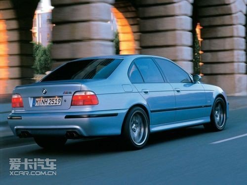 宝马e39 m5