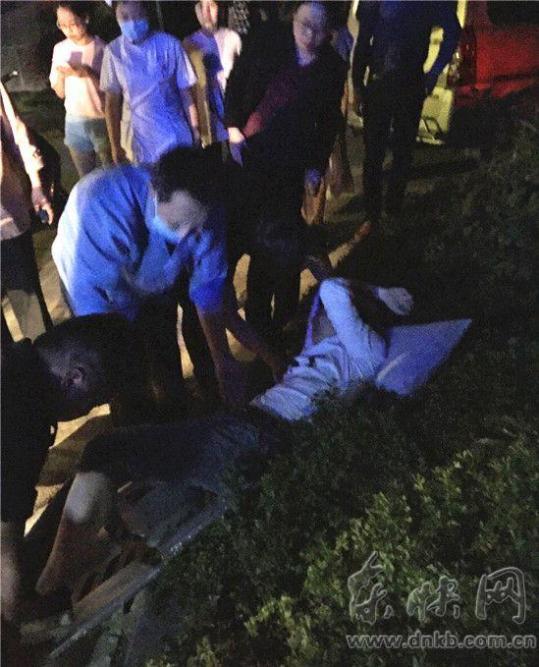男子被误会在执法现场拍照 遭城管持棍棒围殴