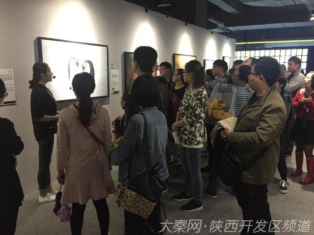 大家好 给大家介绍 这是风里雨里一直等你的国