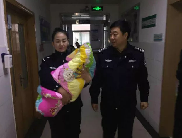 连抓"网逃" 救助弃婴 延安民警双节有点忙