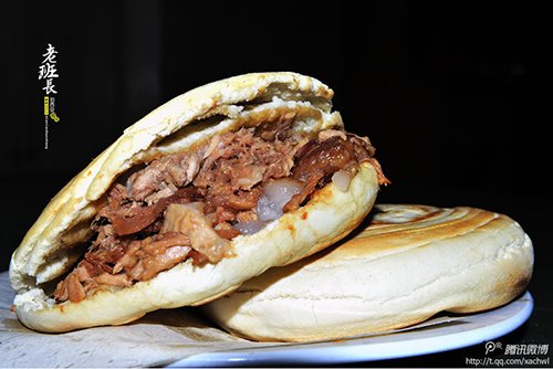 老班长:给你一个肉夹馍 你认为配啥吃最美呢