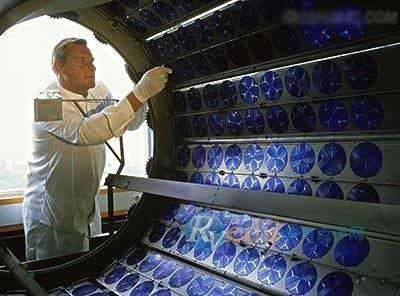 小龙虾每亩一年收入_一年收入十万