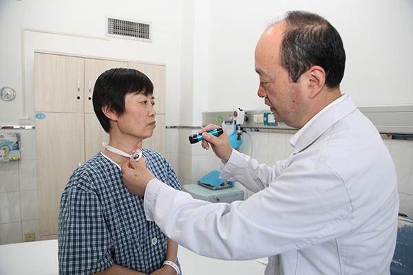 四医大唐都医院世界首创生物人工气管移植