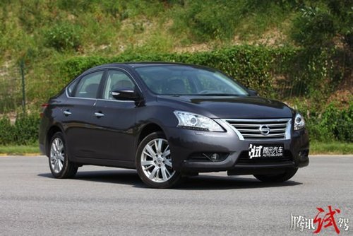 明锐对比轩逸 低调舒适紧凑级家轿之争
