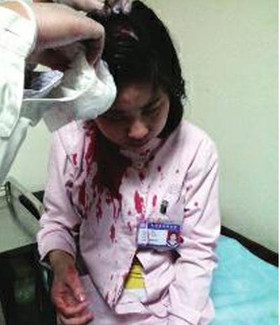 西安市第四人民医院产科护士长遭病人家属猛打