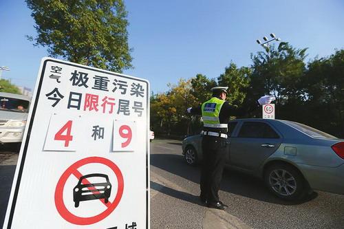 在限行的日子里 西安市实施机动车限行观察