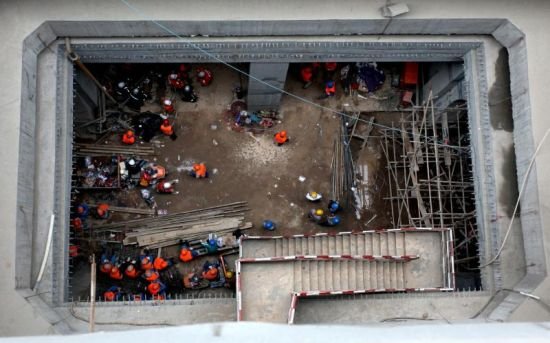 地铁塌方5川籍民工被埋事故系盾构结构不稳