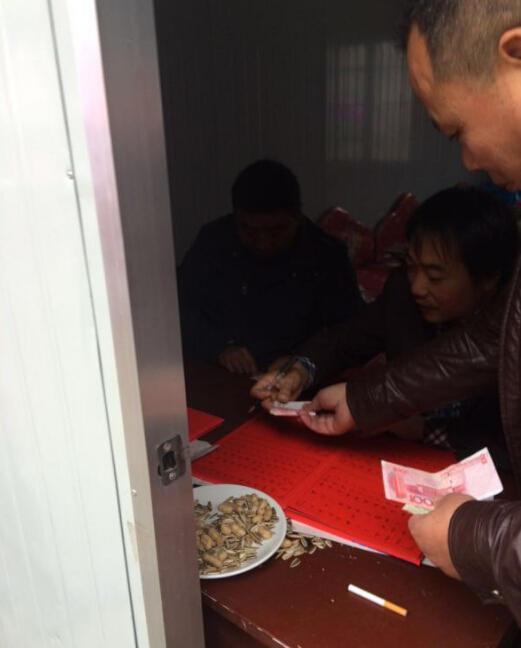 中纪委刊文评村干部辞职摆宴 党员是第一身份