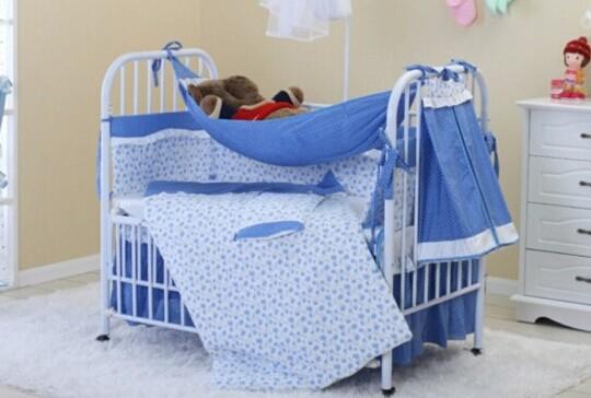 宝宝睡眠安全:市面上婴儿床材质哪家强?