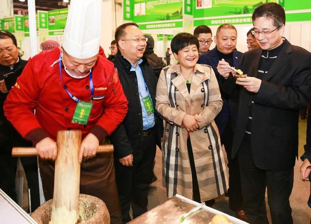 2018陕西名优农特产品展销会杭州开幕 市民点赞陕西小吃