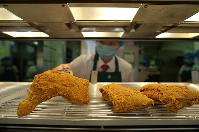 德克士全国门店停业培训 欲做法拉利级脆皮炸鸡