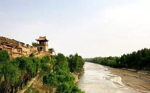 蓝天石窟溪流 来黄土高原上看江南美景