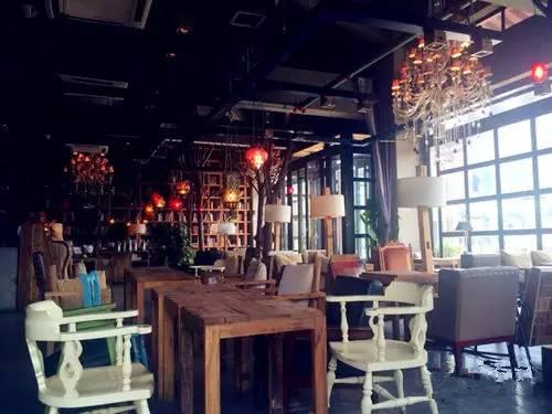 咖啡馆的那个座位原唱 144280693.jpg