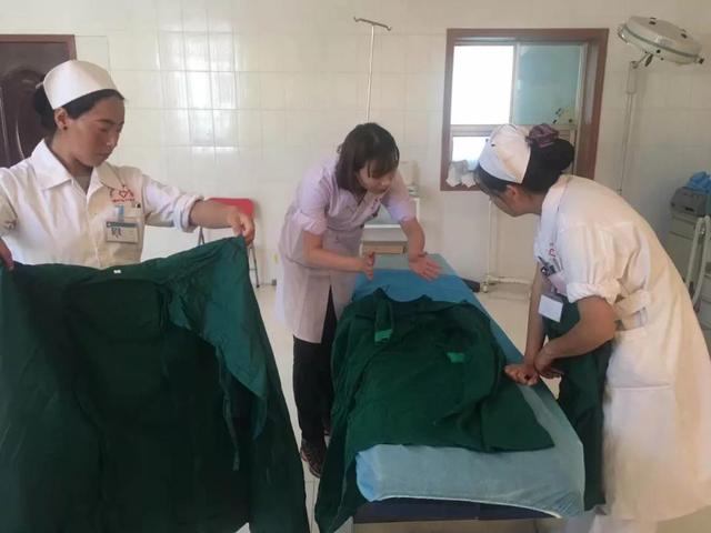 西安市中心医院援藏队员完成札达县卫生服务中