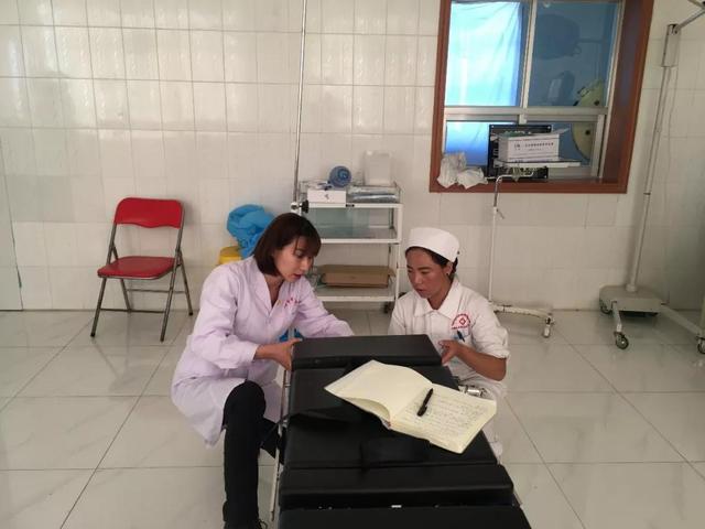西安市中心医院援藏队员完成札达县卫生服务中