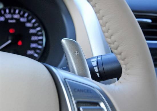 怎么使用手动拨片 96443721.jpg