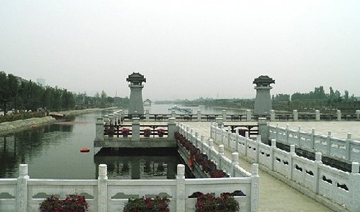 十一游玩好去处 汉城湖景区览美景