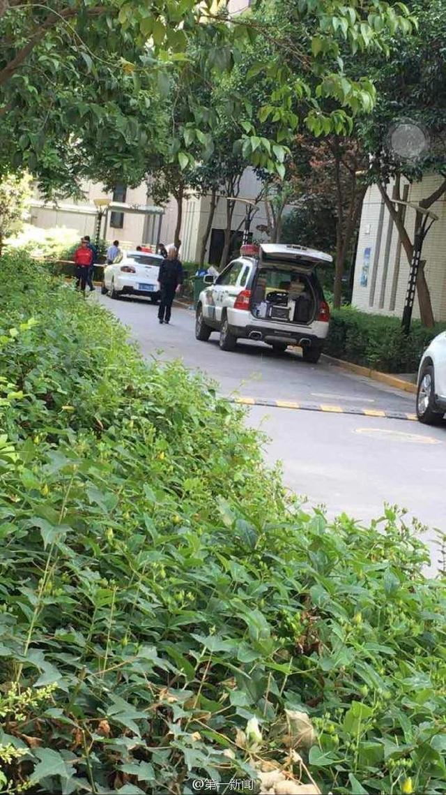 西安北郊紫薇希望城小区 12岁男孩清晨坠楼