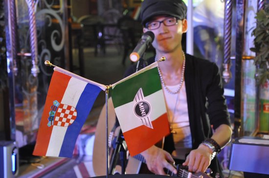 金花宝马MINI欧洲杯巅峰对决酒吧之夜活动