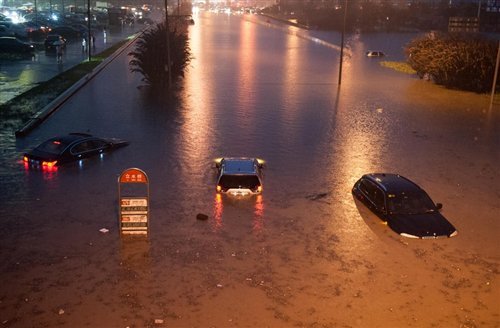 交通瘫痪且人车被淹--北京暴雨过后的思考