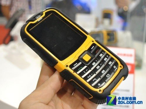 实体键依旧不死 8款实体键盘智能手机推荐