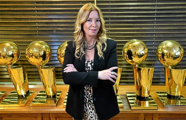 独家-女记者讲述亲身经历：如何在NBA获得尊重