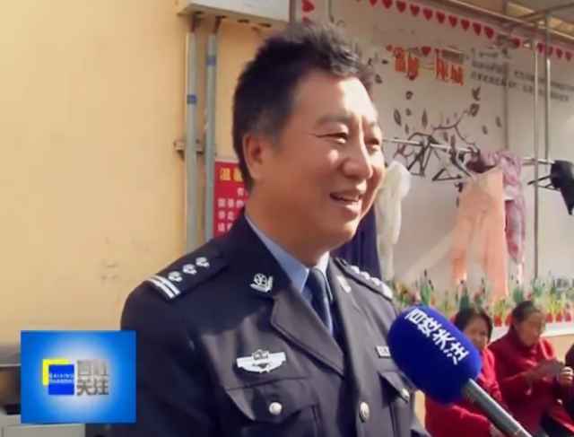 延长这名警察热心公益20余年 帮5名孩子圆上学梦