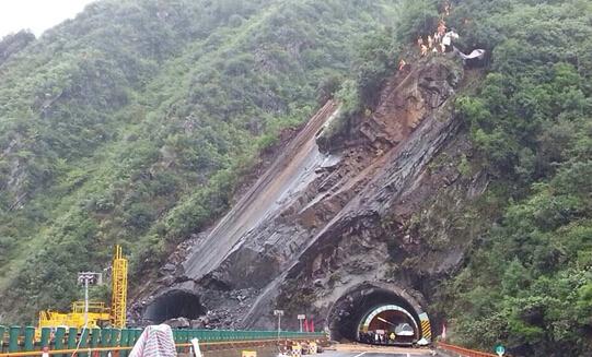 包茂高速小康段今日可供客车通行 货车需绕道_大秦网_腾讯网