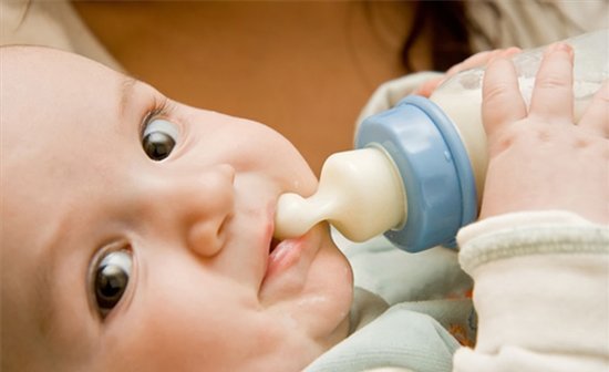 奶粉含肉毒杆菌或致婴儿麻痹 1岁以下影响最大