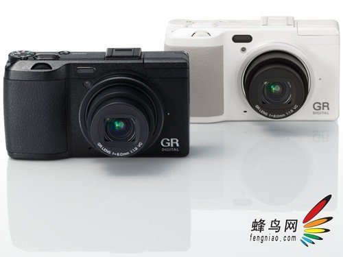 增加白色款--理光發(fā)布高端相機(jī)新品GRD IV